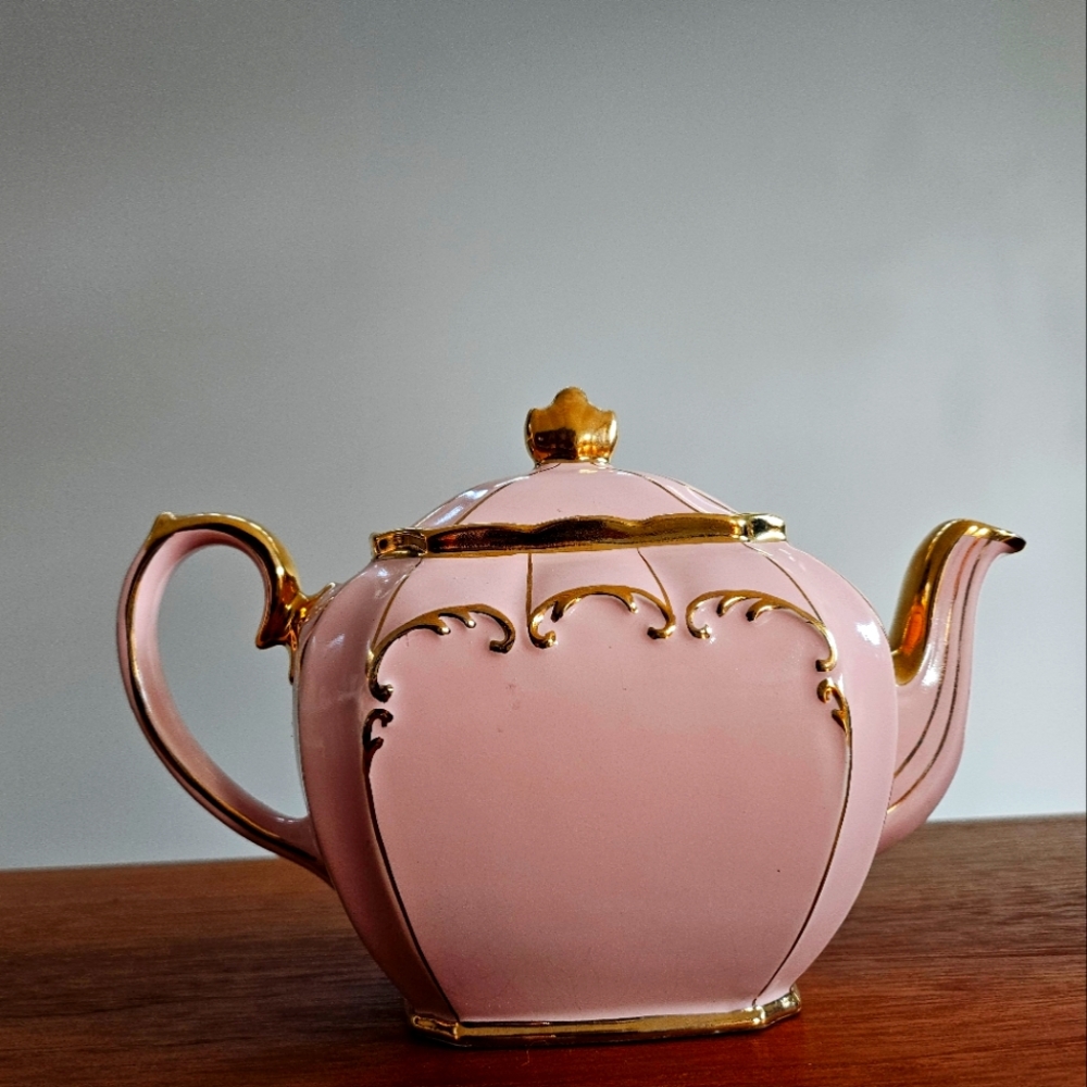 Cube 1922 Sadler Teapot vintage